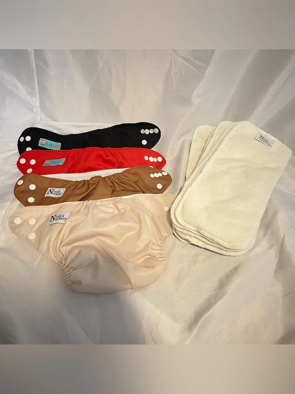Reusable Cloth Diapers with Bamboo Inserts